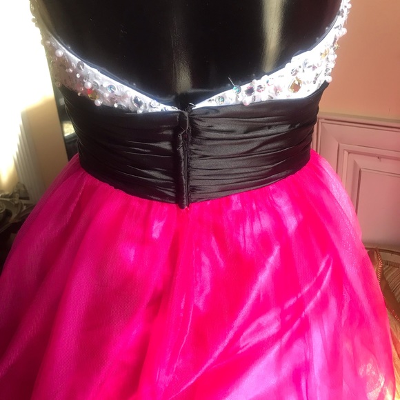 New David’s Bridal Formal Sequins Top Dress - Picture 4 of 7